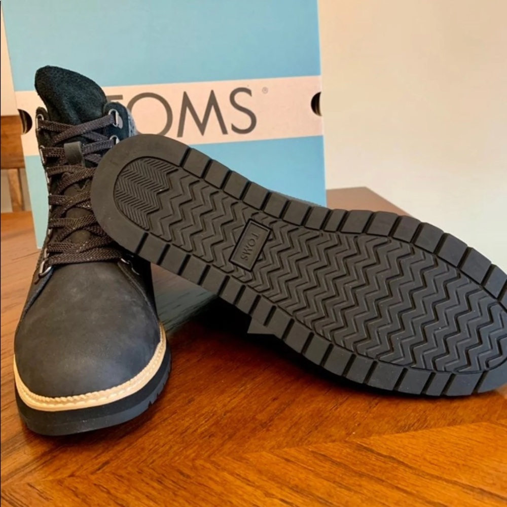 TOMS Mesa Boots - Picture 5 of 8